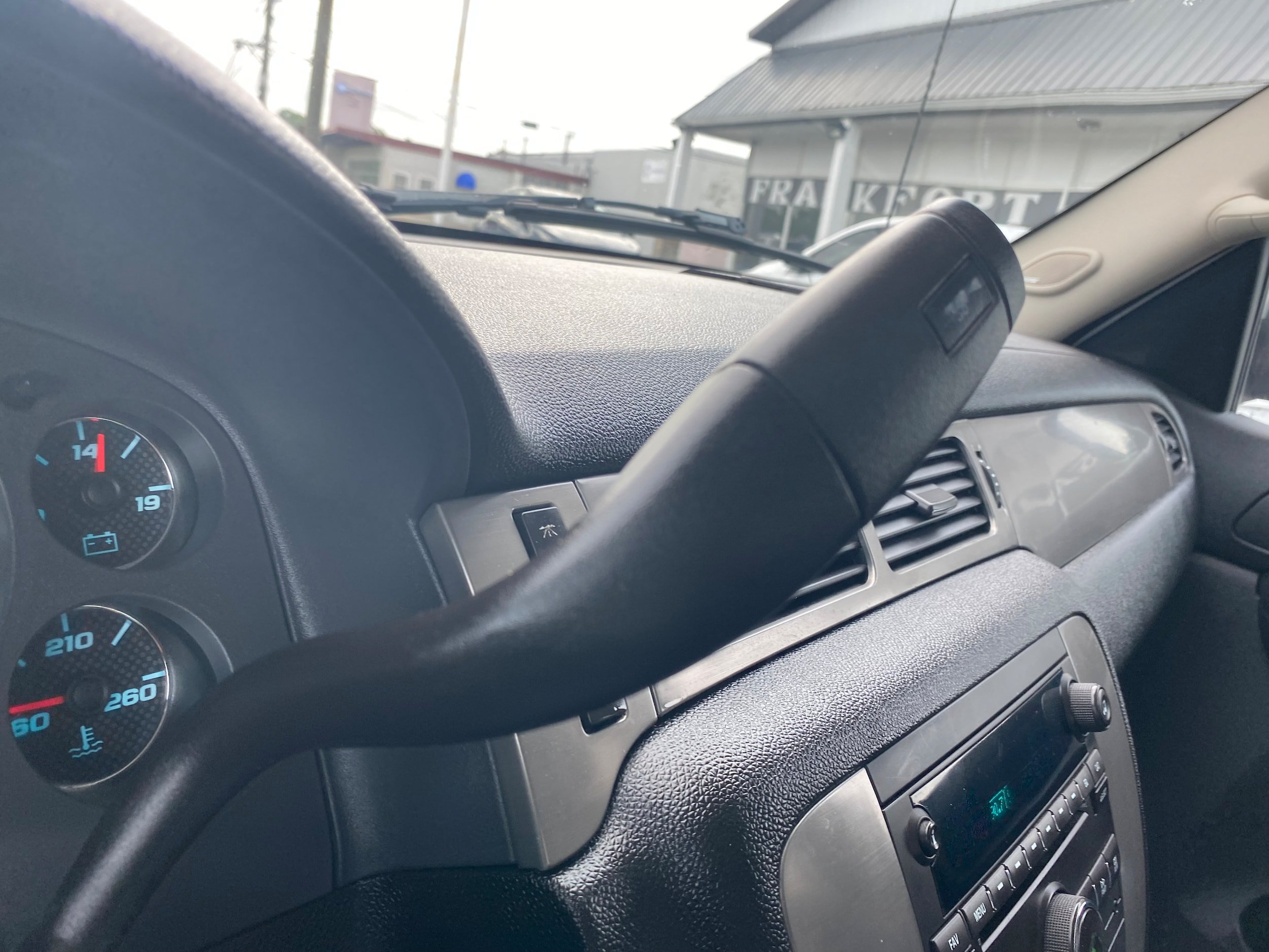 Used 2008 Chevrolet Avalanche LT w/ LT Preferred Equipment Group AWD/4WD image 14