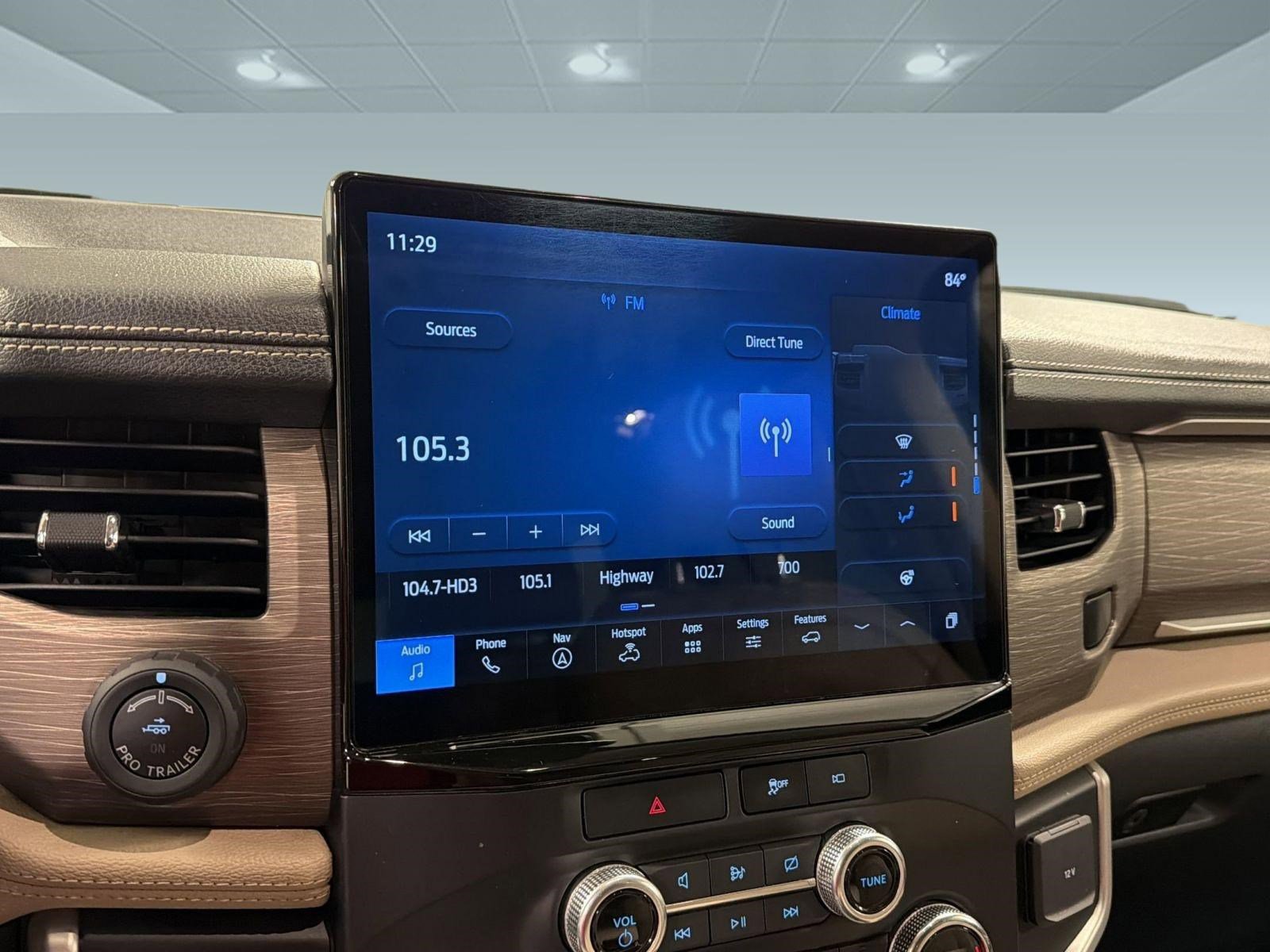 Used 2023 Ford Expedition Max Limited image 21