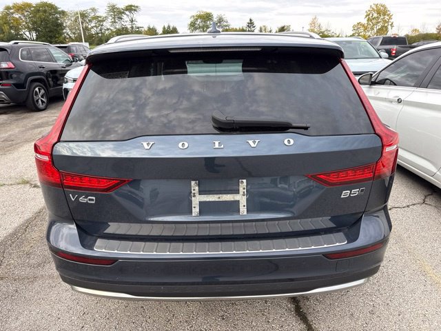 Used 2024 Volvo V60 B5 Cross Country Ultimate w/ Protection Package Premier AWD/4WD image 5