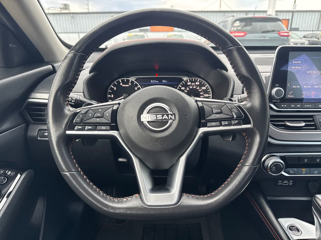 Used 2023 Nissan Altima 2.5 SR image 14