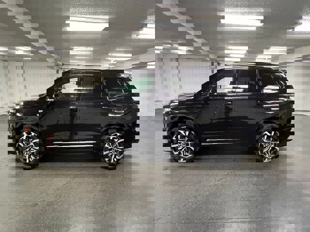 Certified 2024 Cadillac XT6 Sport w/ LPO, Floor Liner Package image 2