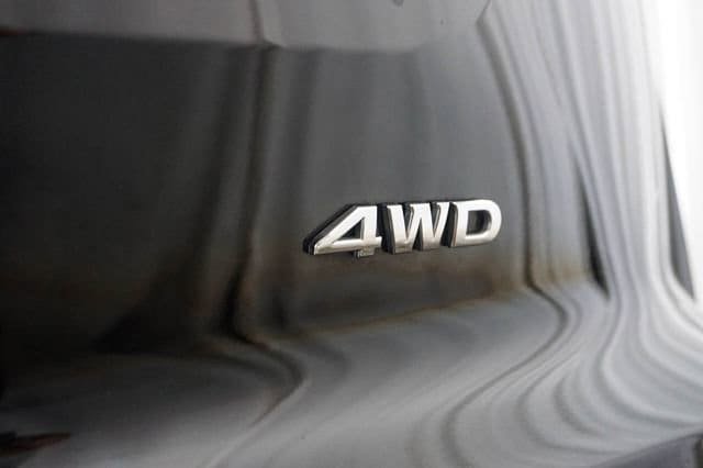 Used 2024 Nissan Pathfinder S AWD/4WD image 13