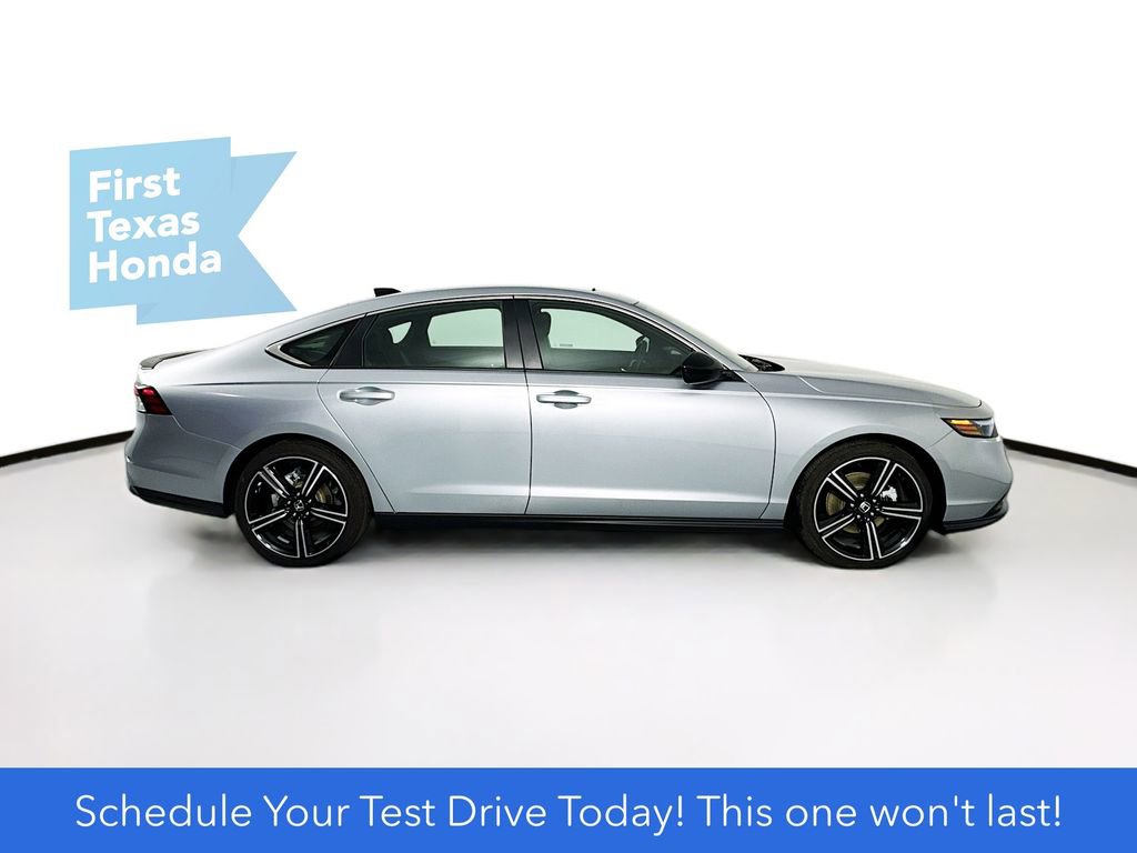 Used 2025 Honda Accord Sport image 10