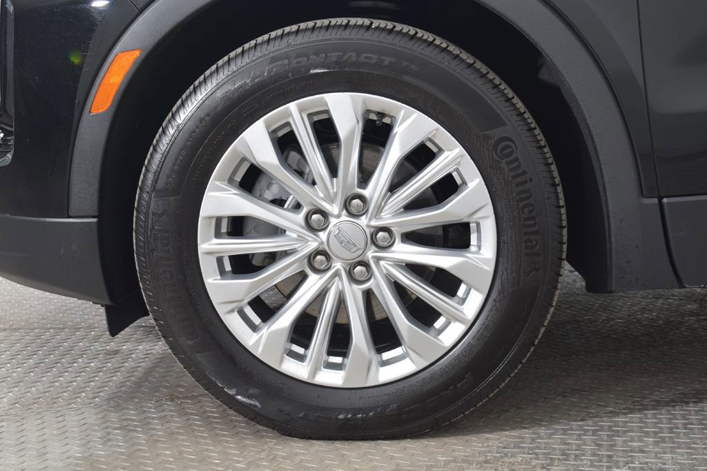 Used 2024 Cadillac XT4 Luxury w/ Cold Weather Package image 29