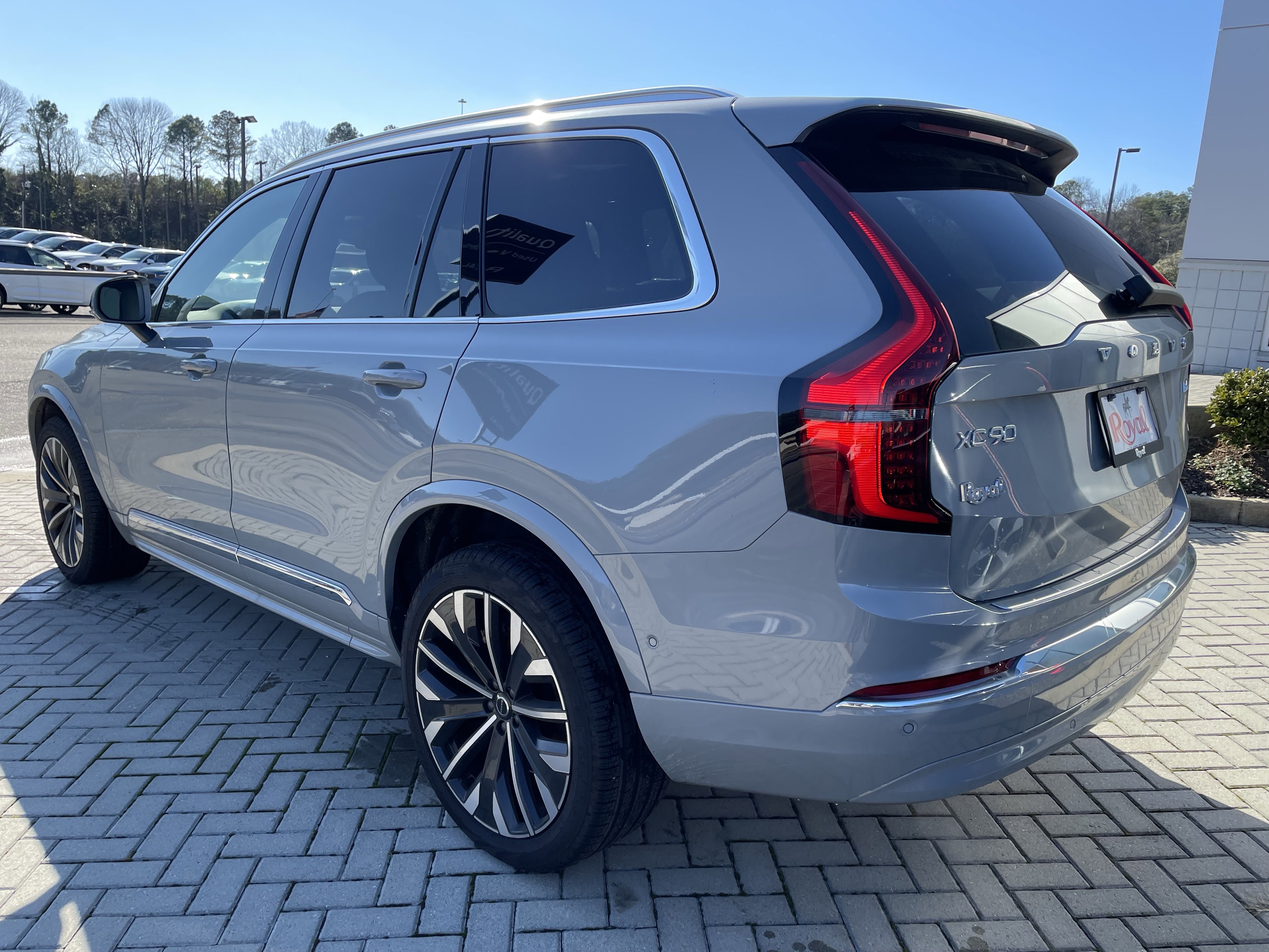 New 2026 Volvo XC90 B6 Plus w/ Protection Package Premier image 6