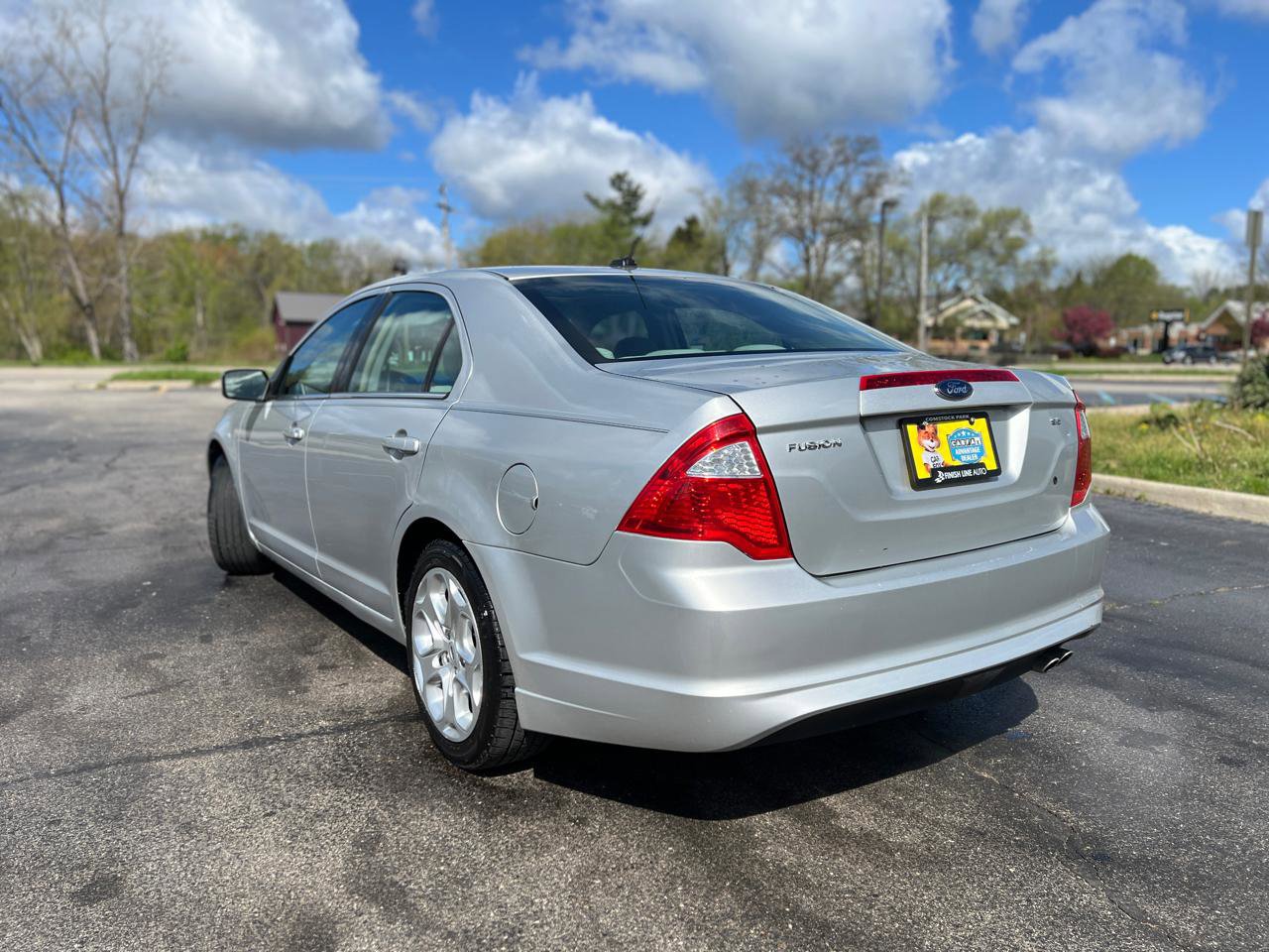 Used 2010 Ford Fusion SE FWD image 5