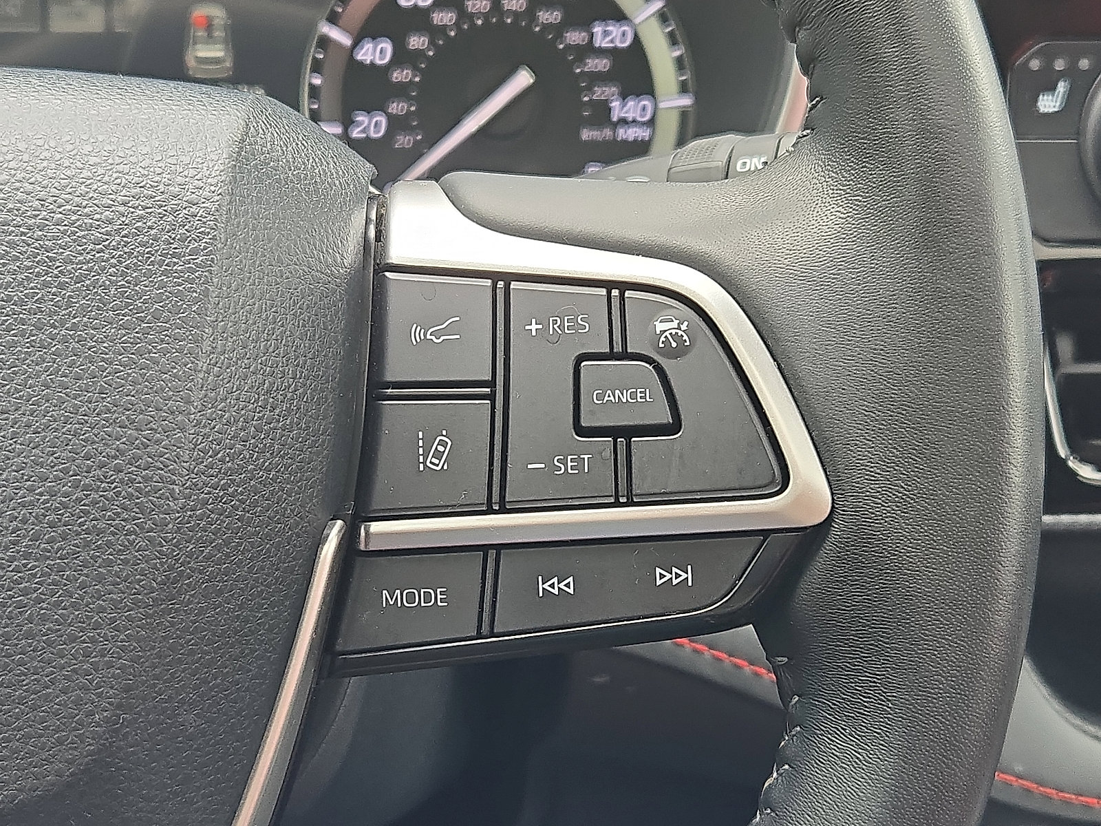 Used 2022 Toyota Highlander XSE w/ Protection Package #3 (TMS) image 20