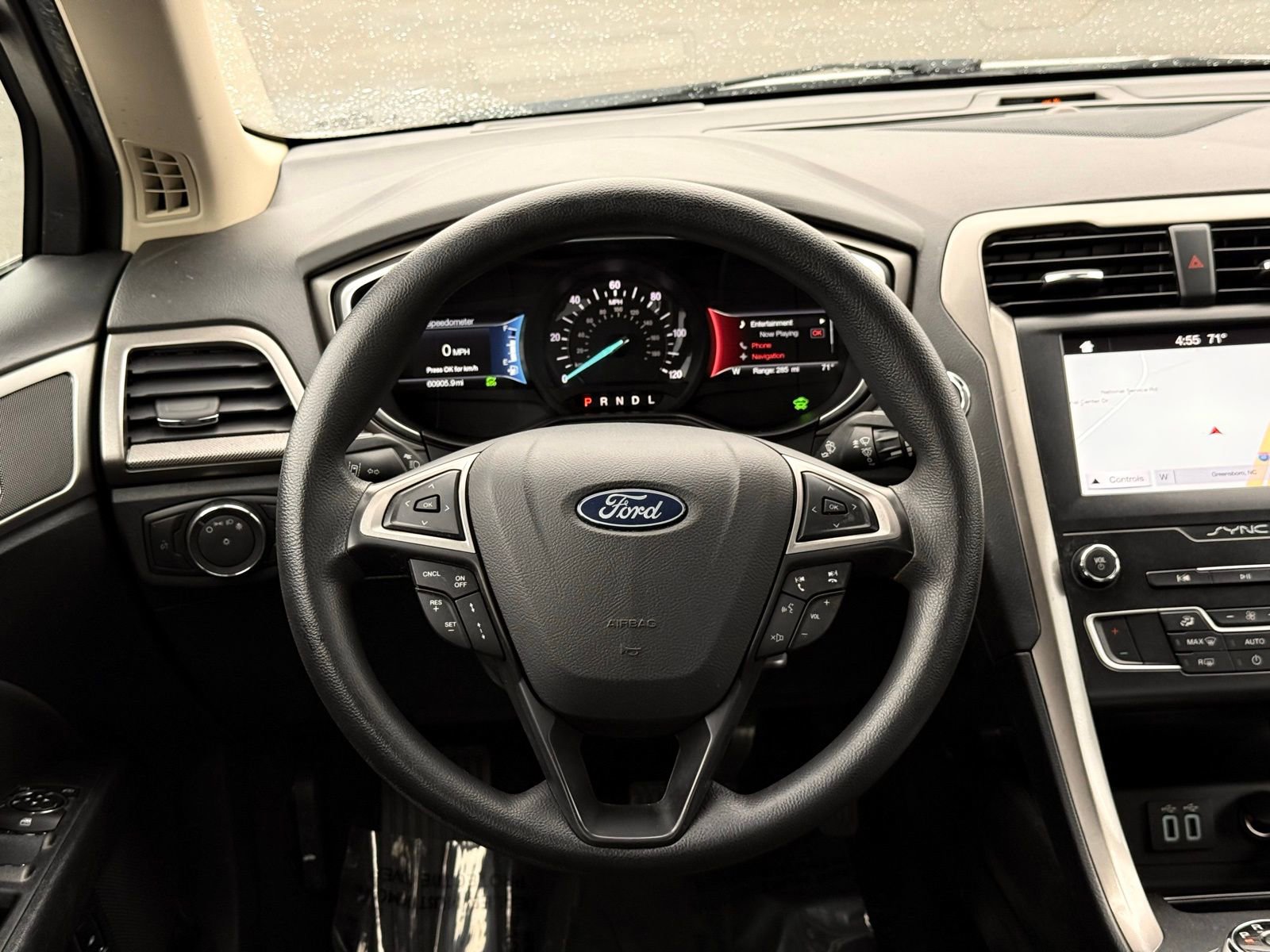 Used 2019 Ford Fusion SE FWD image 25