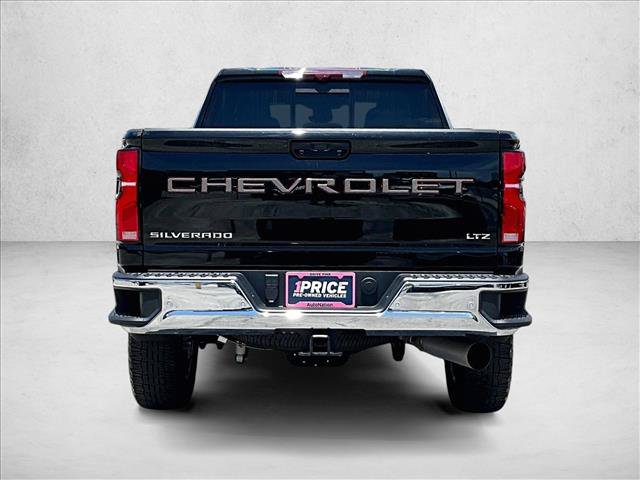 Used 2025 Chevrolet Silverado 3500 LTZ w/ LTZ Plus Package AWD/4WD image 4
