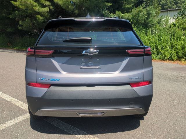 Used 2022 Chevrolet Bolt EUV Premier w/ Launch Edition FWD image 7