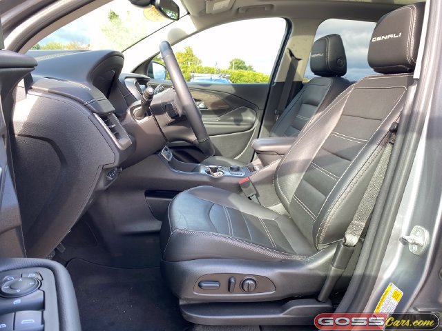Used 2024 GMC Terrain Denali w/ Denali Premium Package AWD/4WD image 26