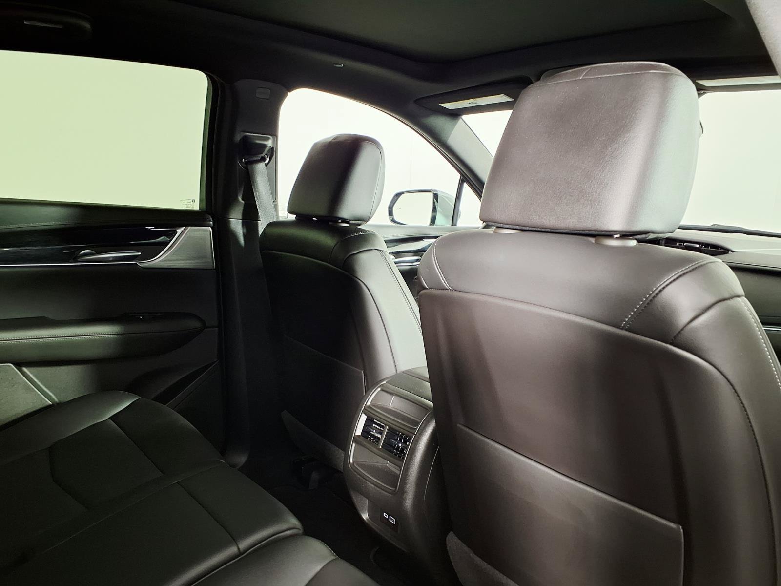 Certified 2023 Cadillac XT5 Premium Luxury AWD/4WD image 11