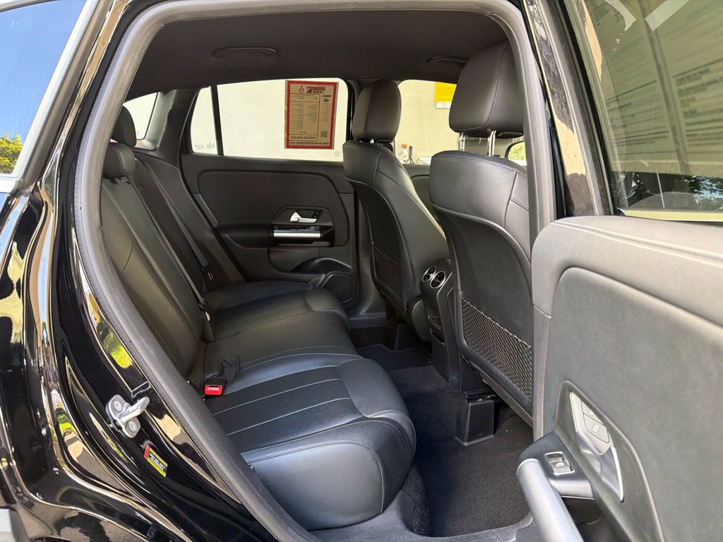 Used 2025 Mercedes-Benz GLA 250 image 27