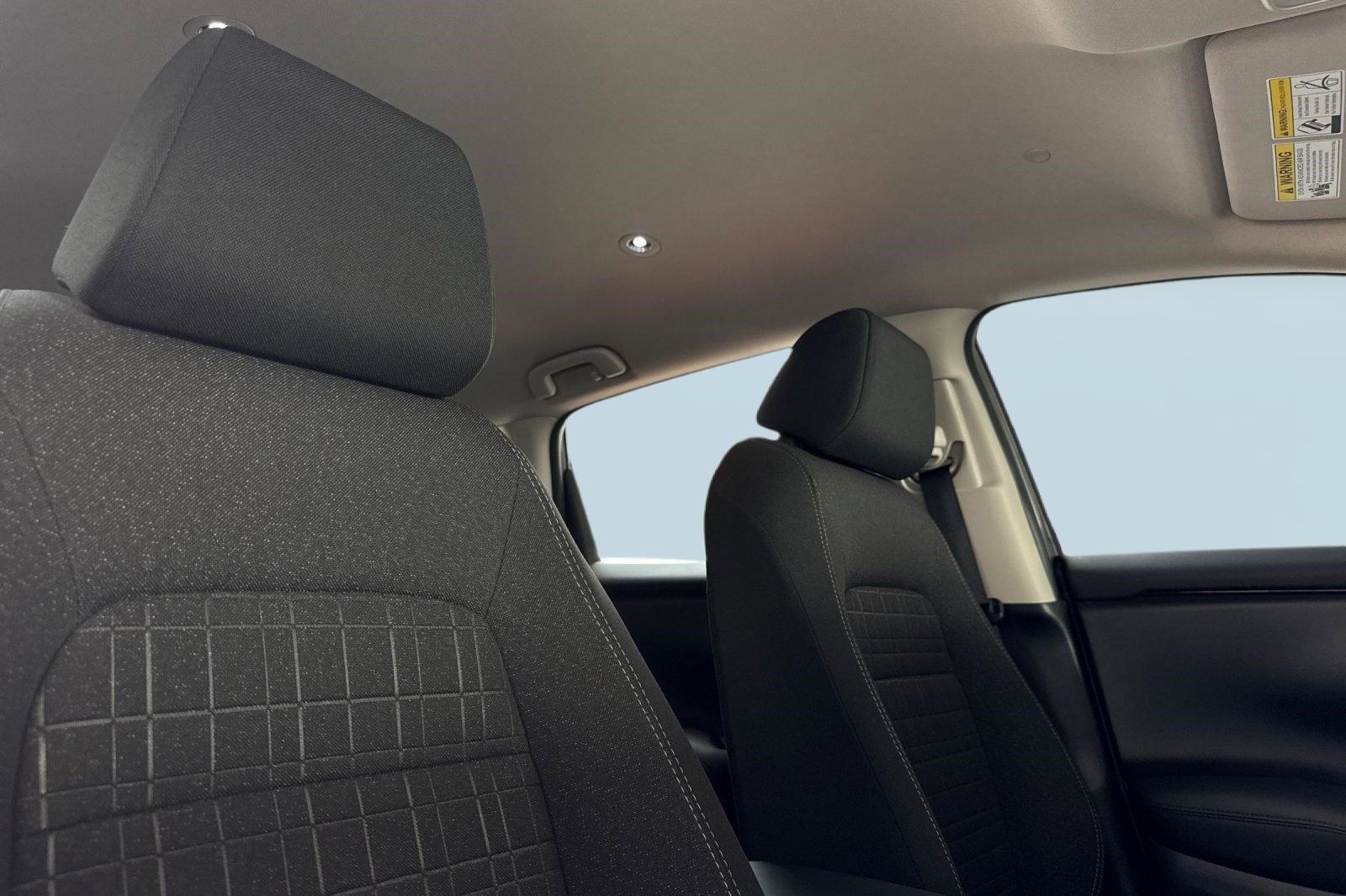 Certified 2025 Honda HR-V LX image 24