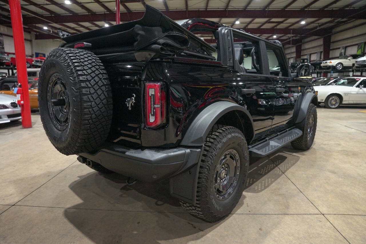 Used 2024 Ford Bronco Badlands image 8