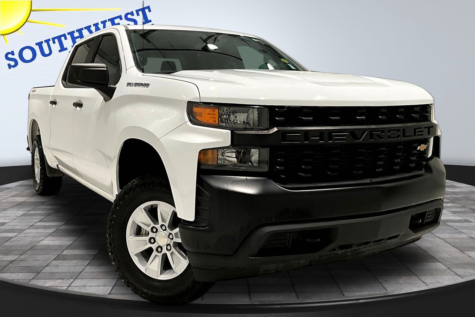 Used 2022 Chevrolet Silverado 1500 W/T w/ WT Value Package AWD/4WD image 3