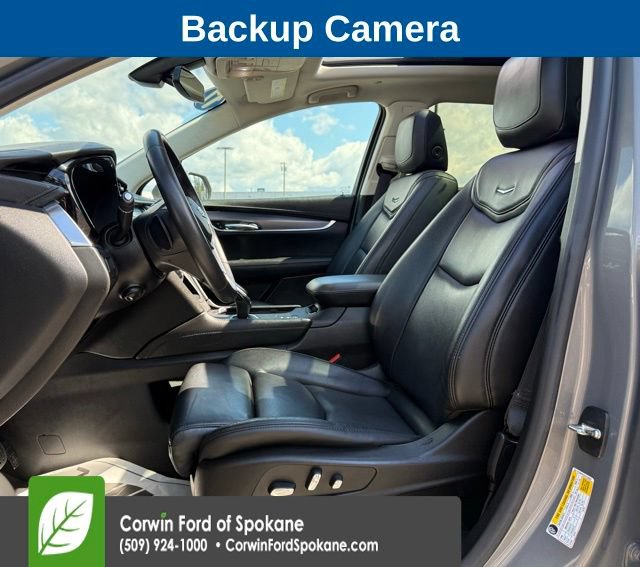 Used 2017 Cadillac XT5 Luxury AWD/4WD image 2