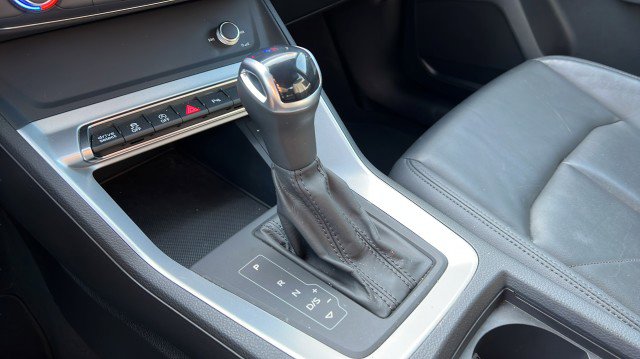 Used 2025 Audi Q3 2.0T Premium image 24