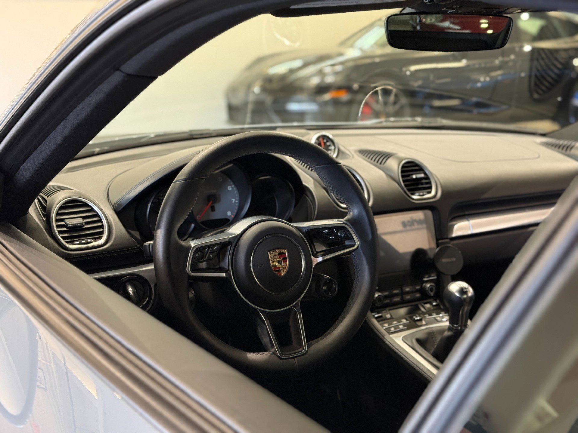 Used 2025 Porsche 718 Cayman S image 45