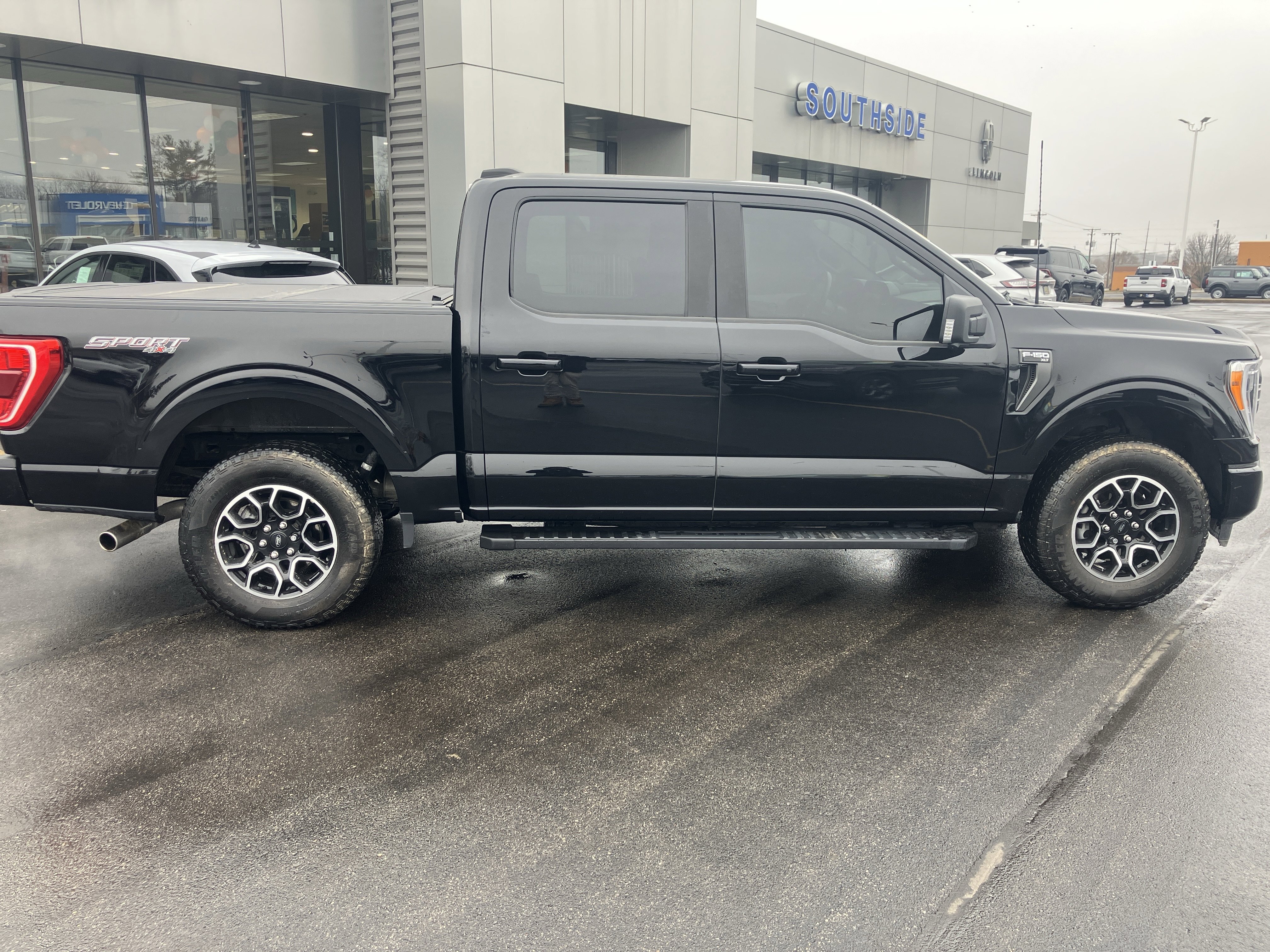 Used 2023 Ford F150 XLT w/ Equipment Group 302A High image 8