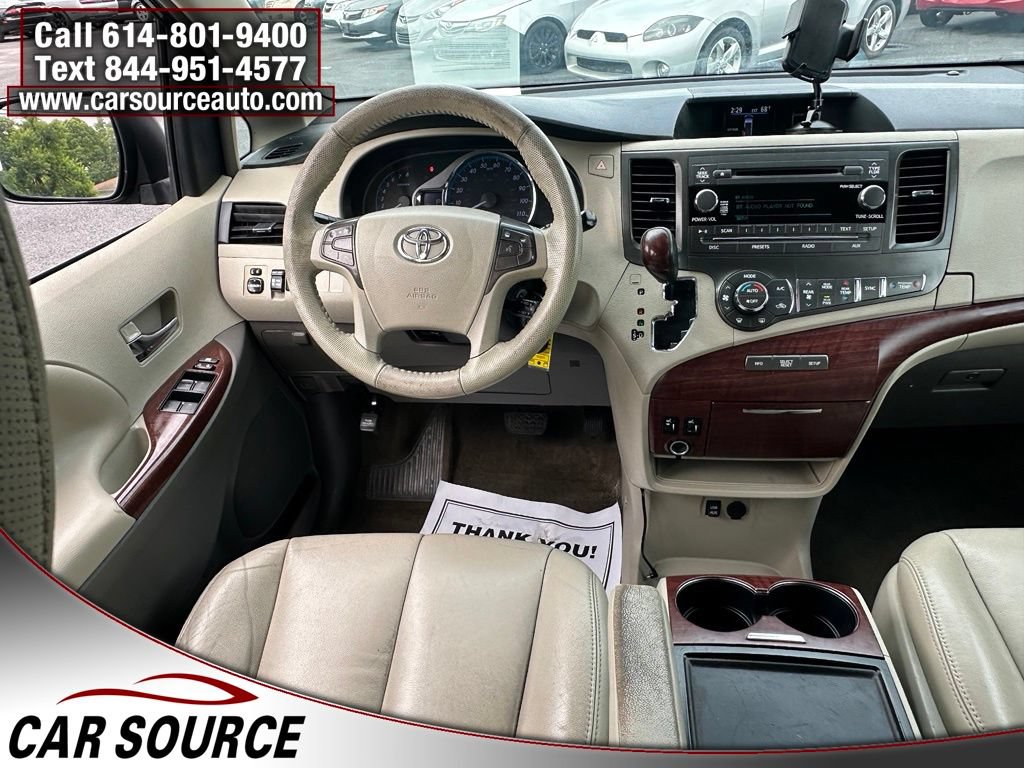 Used 2013 Toyota Sienna XLE AWD/4WD image 16