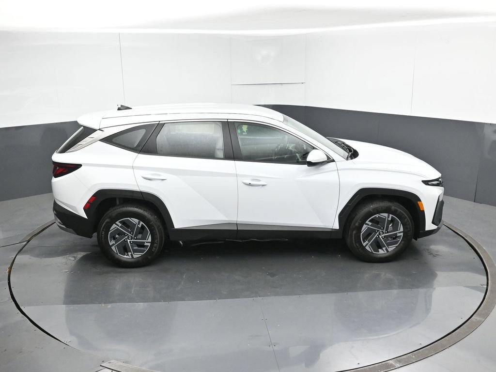 New 2026 Hyundai Tucson Blue SE AWD/4WD image 22