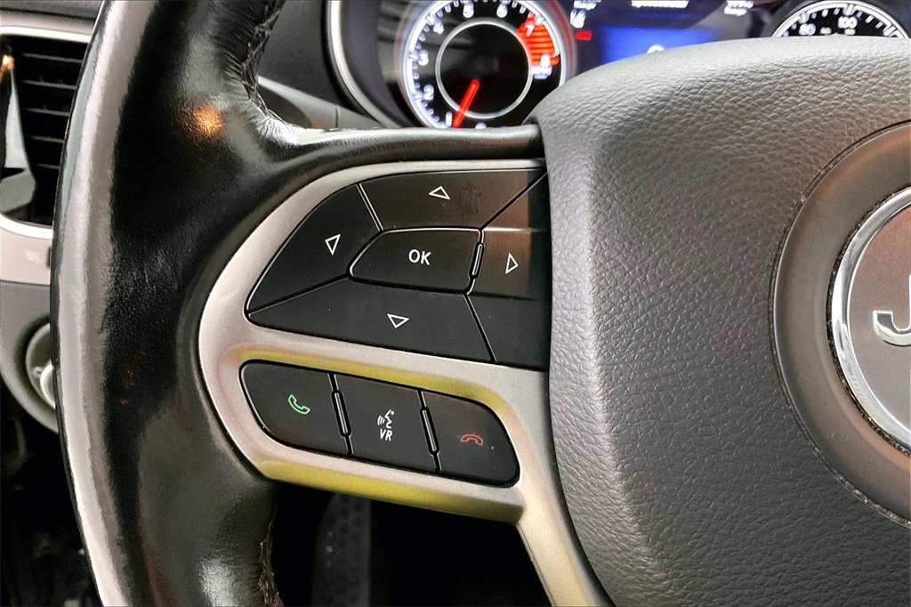 Used 2021 Jeep Cherokee Limited w/ Elite Package image 10