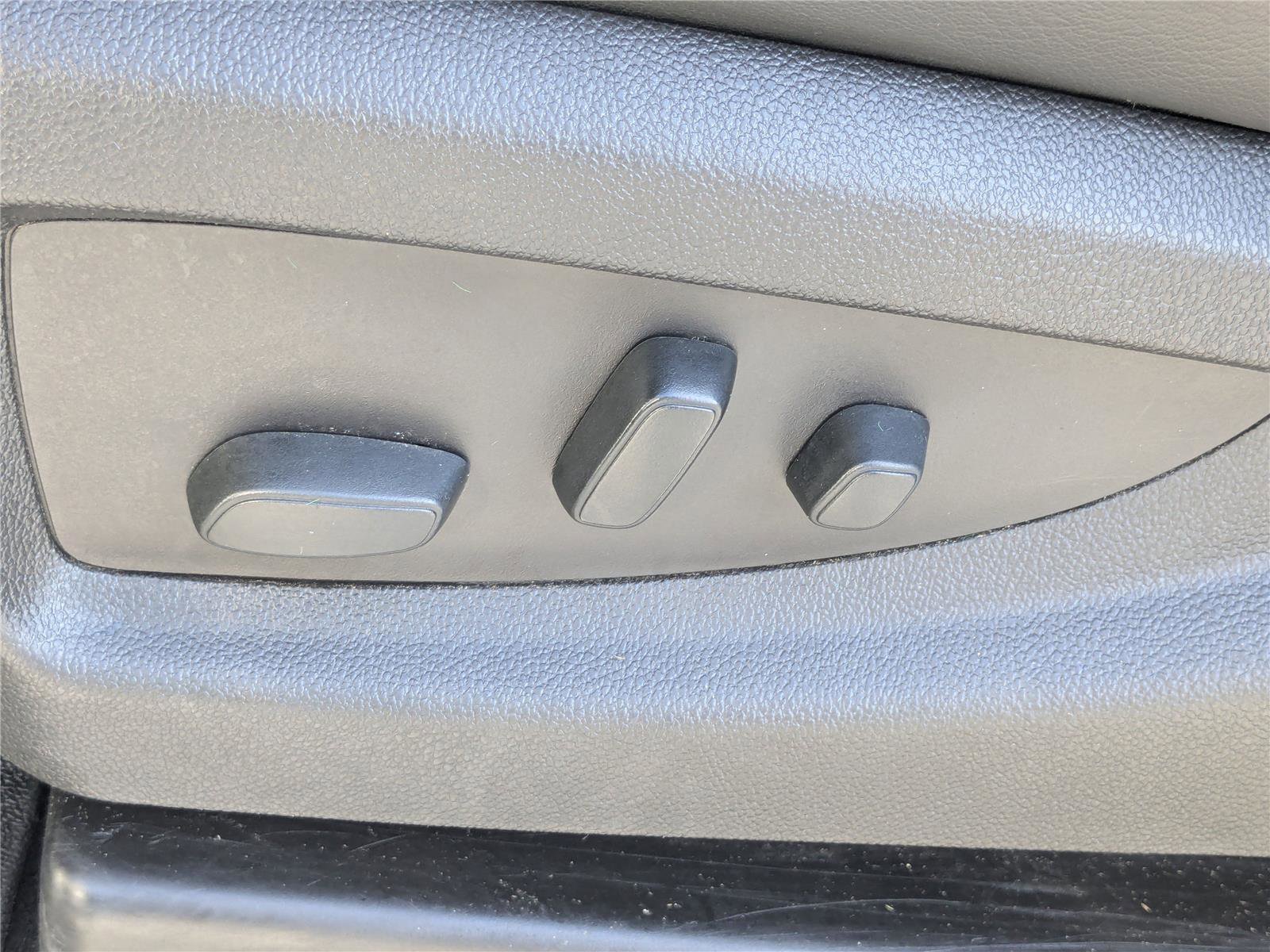 Used 2016 GMC Sierra 3500 Denali w/ Duramax Plus Package image 20