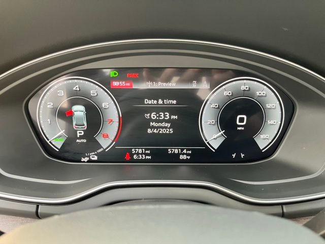 Used 2024 Audi Q5 e Prestige w/ Prestige Package image 32