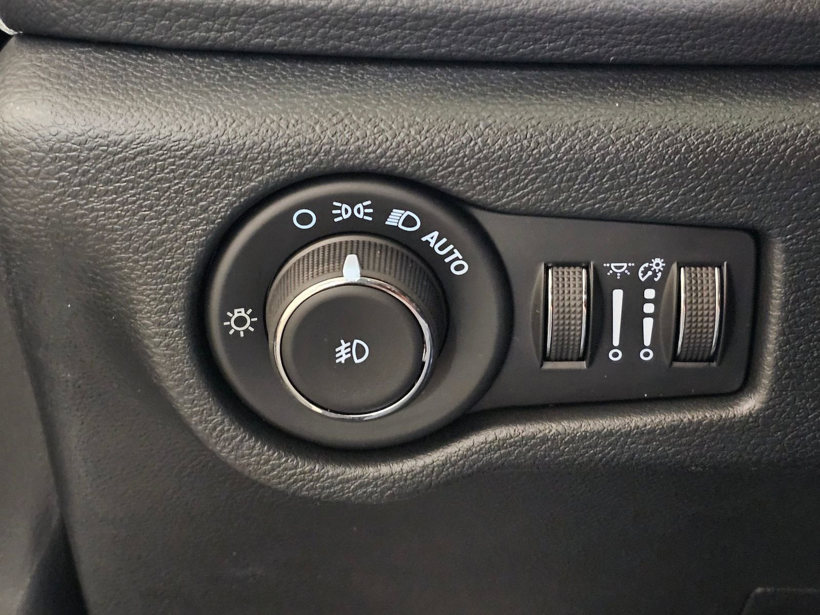 New 2026 Chrysler Pacifica Select w/ S Appearance Package FWD image 22