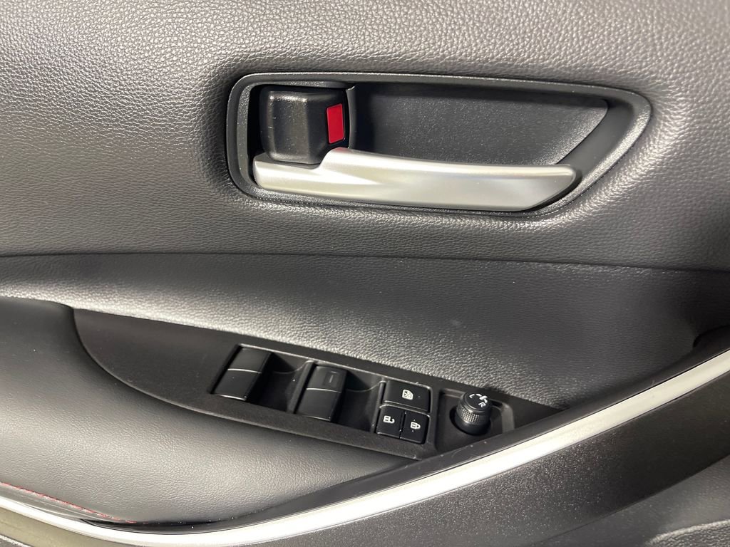 Certified 2025 Toyota Corolla SE w/ Convenience Package image 16