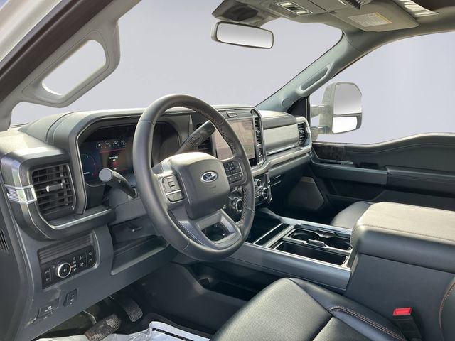 Certified 2025 Ford F350 Lariat w/ FX4 Off-Road Package image 9