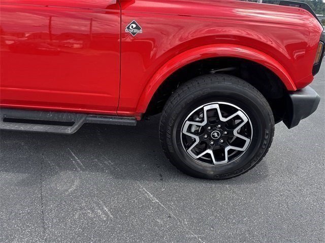 Used 2023 Ford Bronco Outer Banks image 4