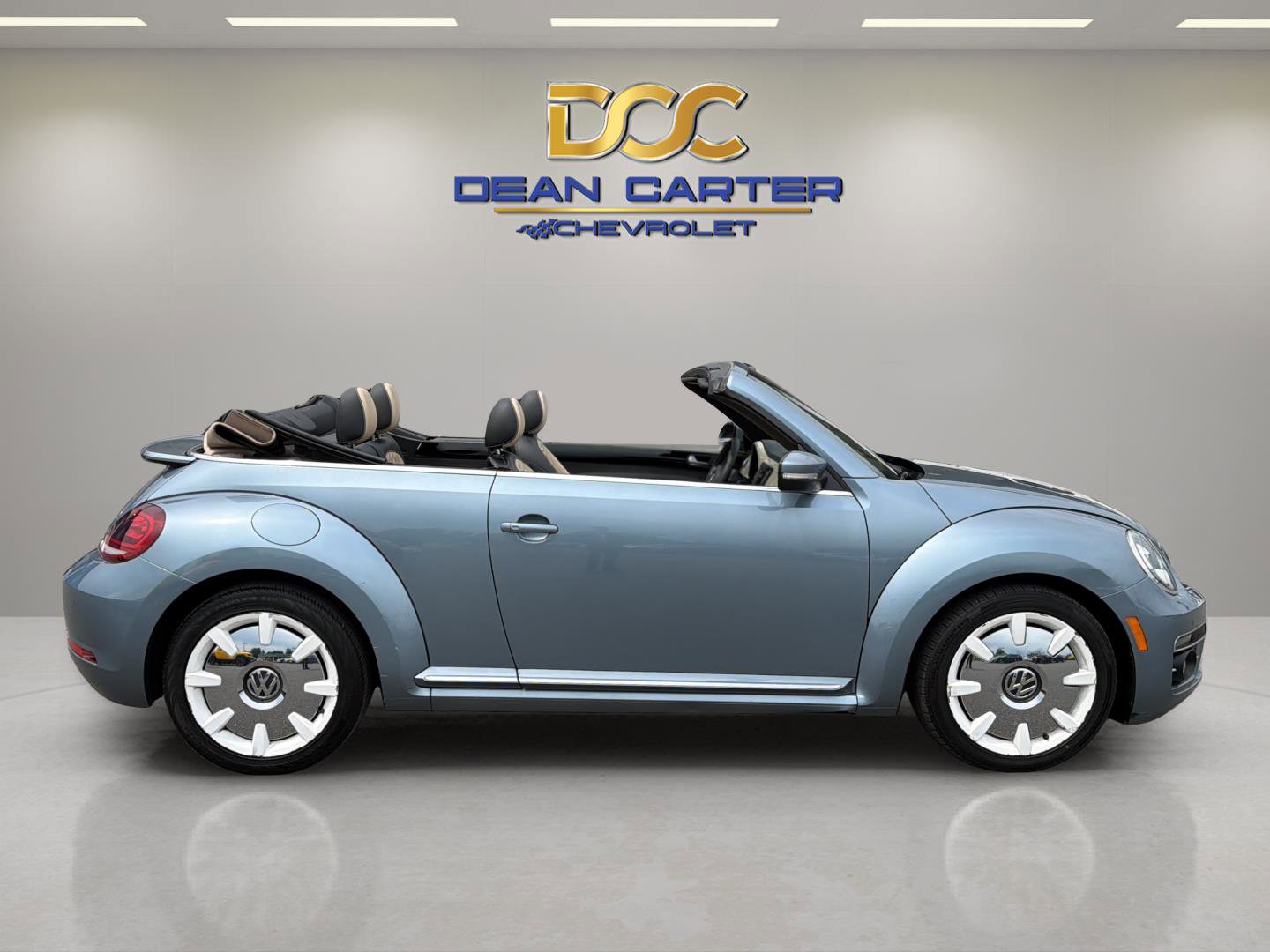 Used 2019 Volkswagen Beetle 2.0T Final Edition SEL FWD image 8