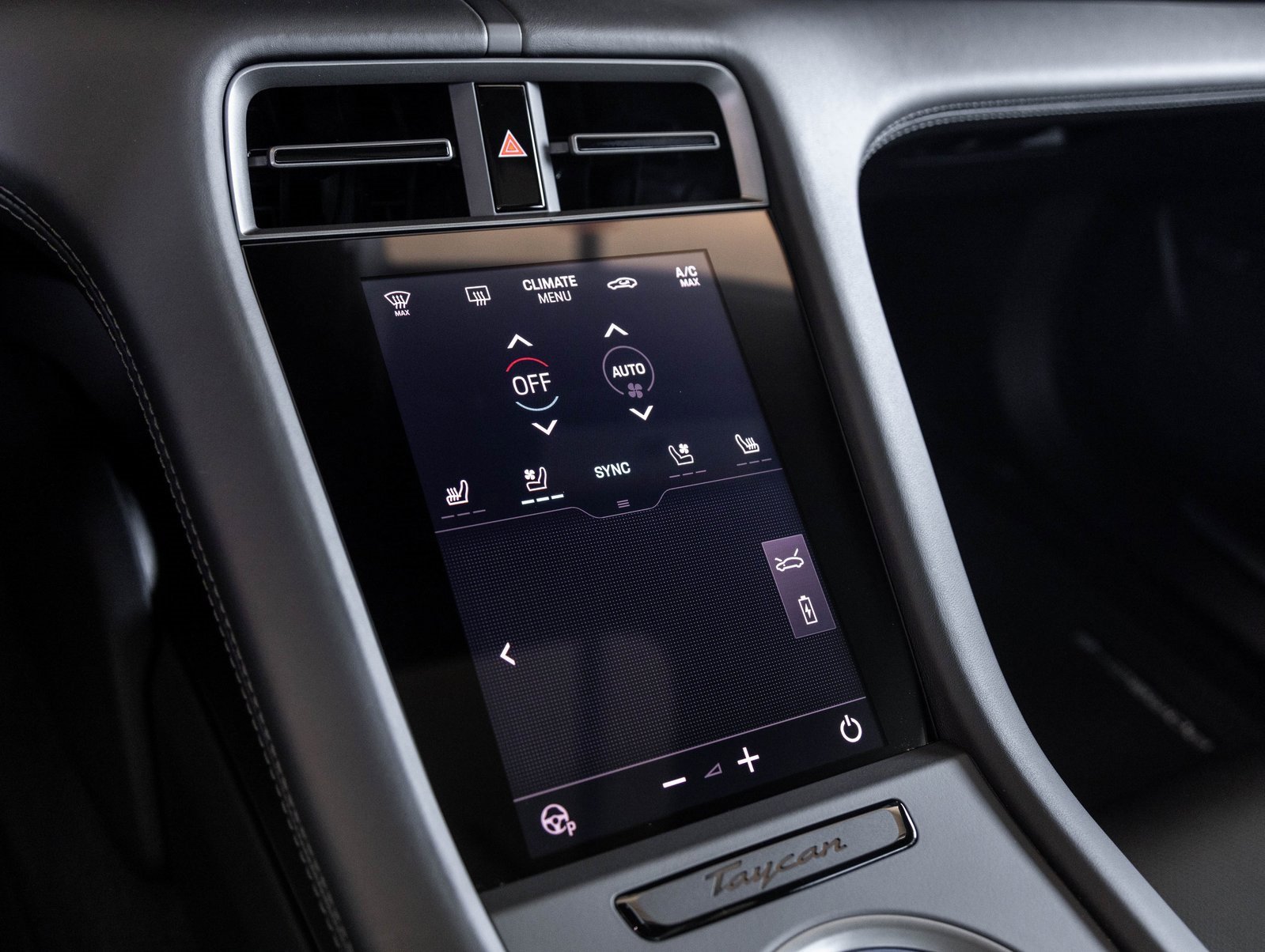 Used 2025 Porsche Taycan image 28