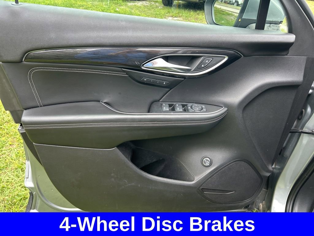 Used 2023 Buick Envision Essence image 12