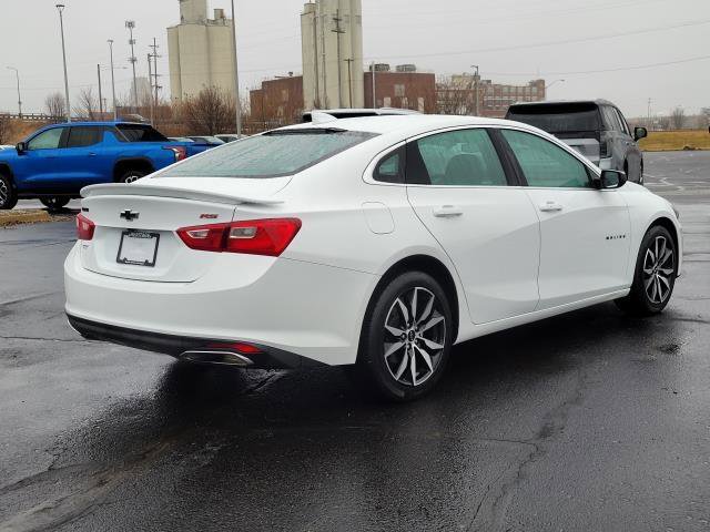 Used 2023 Chevrolet Malibu RS image 2