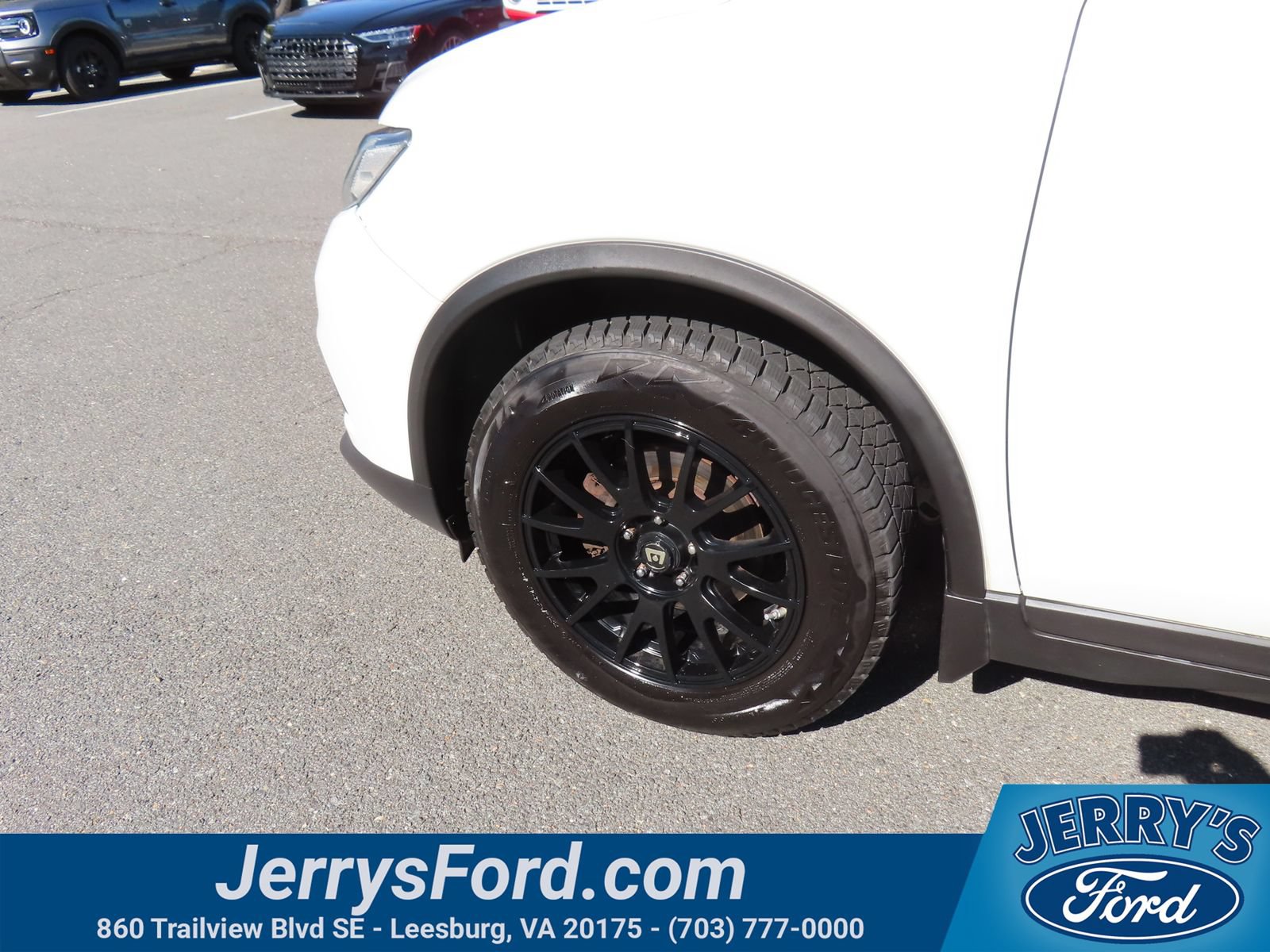 Used 2015 Nissan Rogue S AWD/4WD image 11