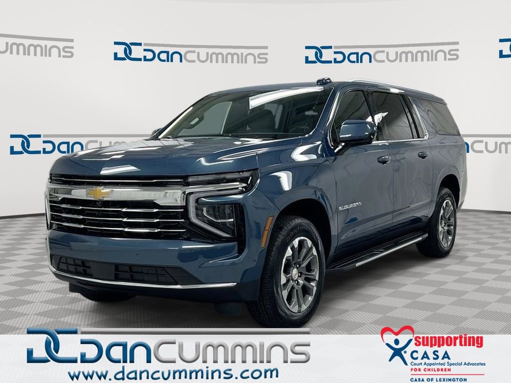 Used 2025 Chevrolet Suburban LT image 1