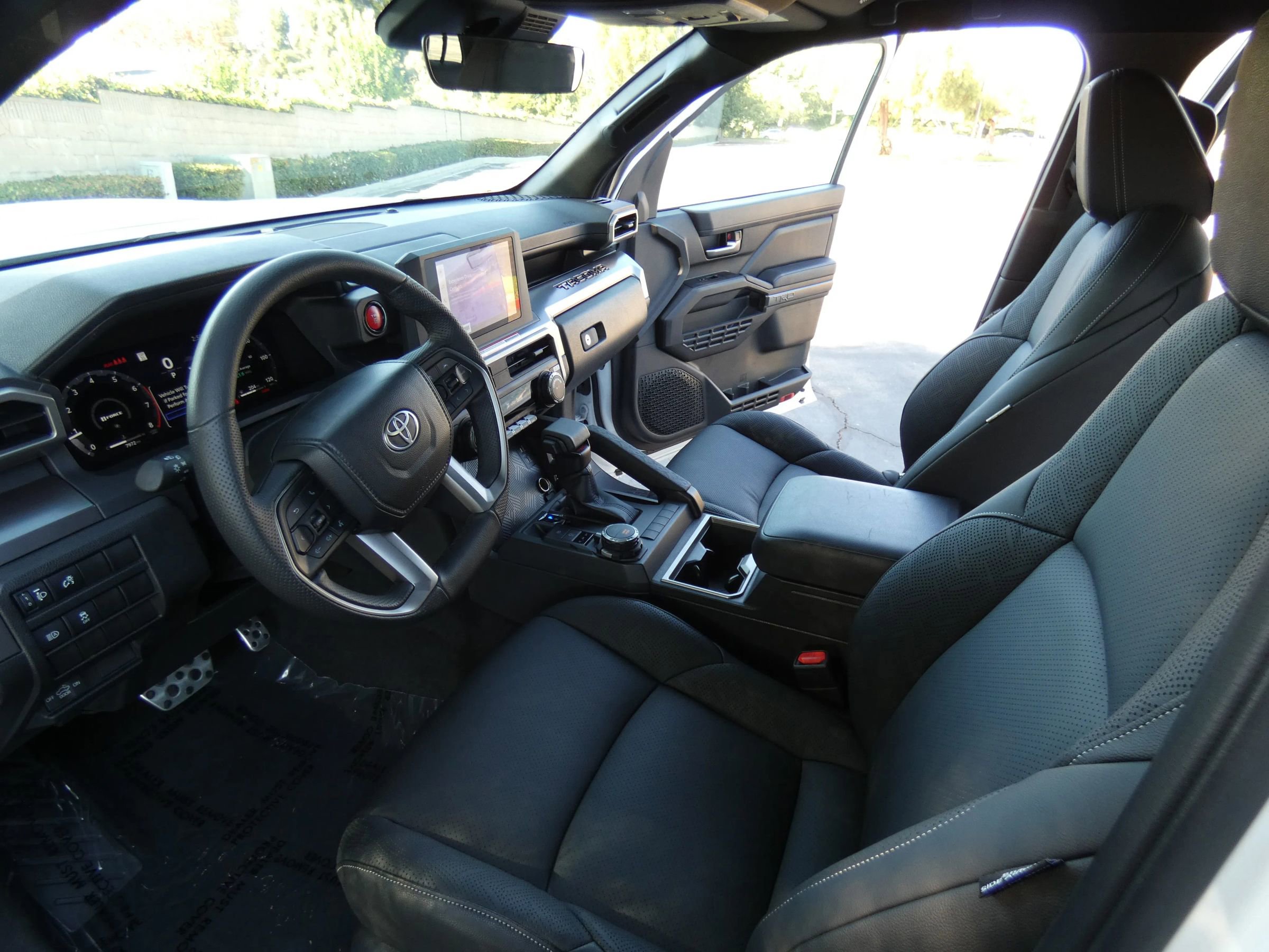Used 2025 Toyota Tacoma TRD Sport image 57
