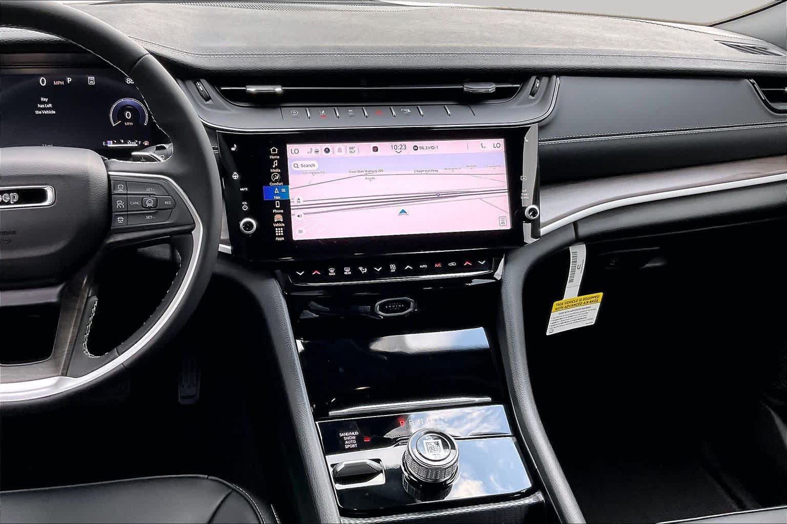 New 2026 Jeep Grand Cherokee Limited AWD/4WD image 13