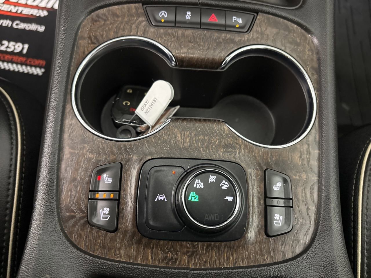 Used 2022 GMC Acadia Denali w/ Denali Ultimate Package image 20