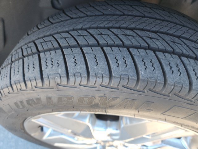 Used 2013 Ford Edge SEL FWD image 29