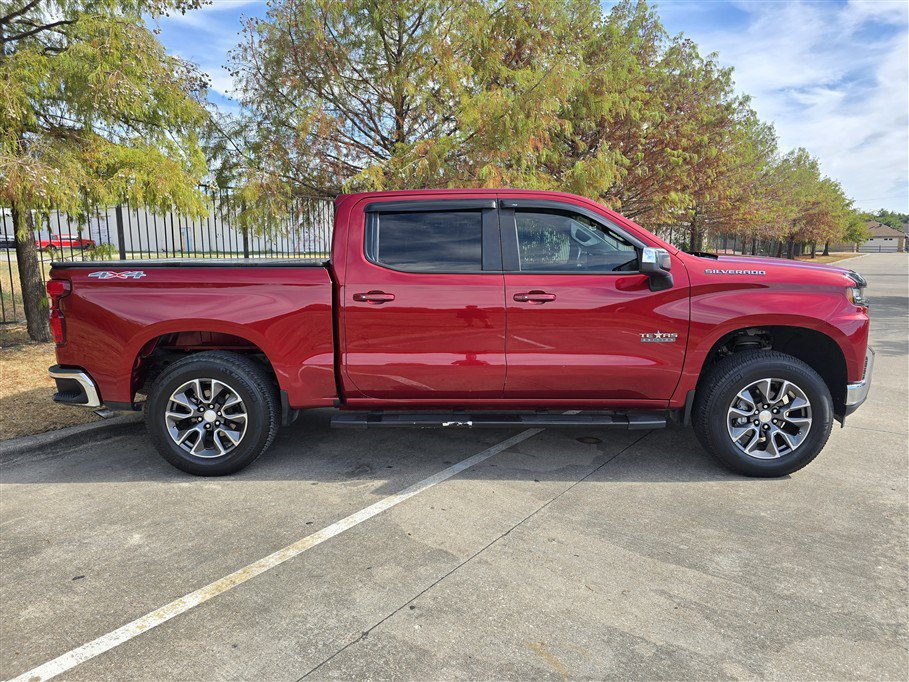 Used 2019 Chevrolet Silverado 1500 LT w/ Texas Edition AWD/4WD image 7