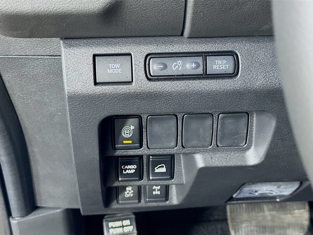 Used 2025 Nissan Frontier PRO-4X AWD/4WD image 20