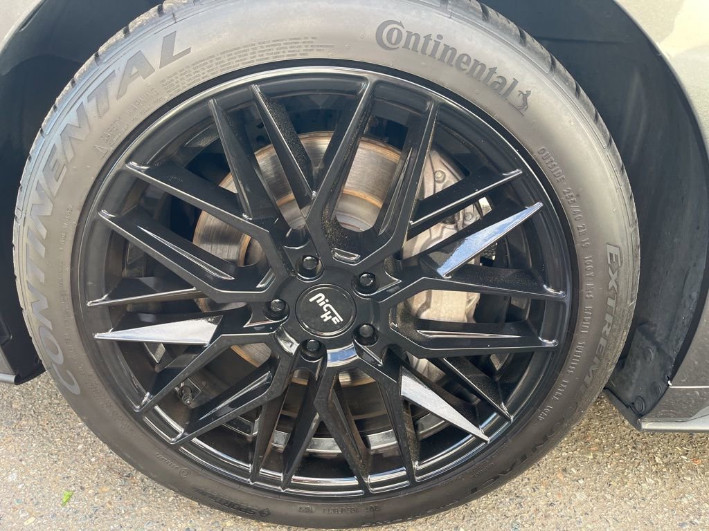 Used 2015 Ford Mustang GT Premium w/ Equipment Group 401A RWD image 10