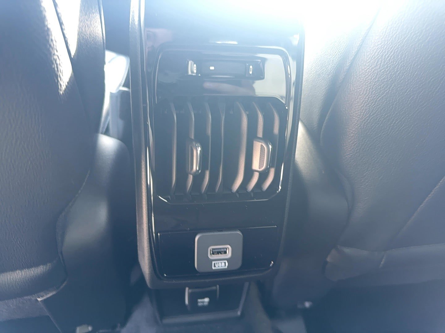 New 2026 Jeep Compass Limited AWD/4WD image 13