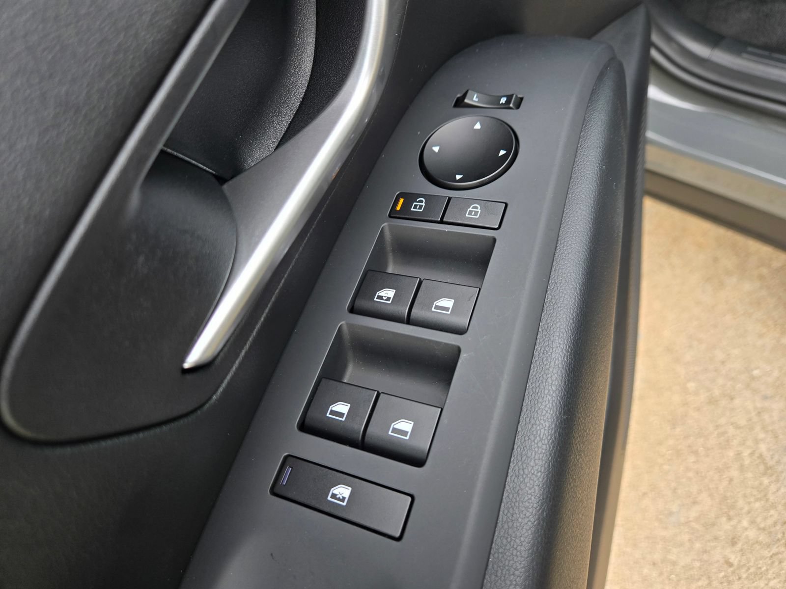 New 2027 Hyundai Santa Cruz SE FWD image 20