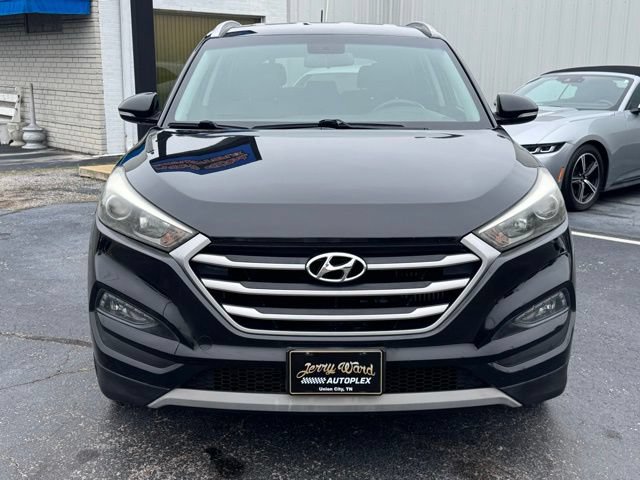 Used 2017 Hyundai Tucson Sport w/ Cargo Package FWD image 2