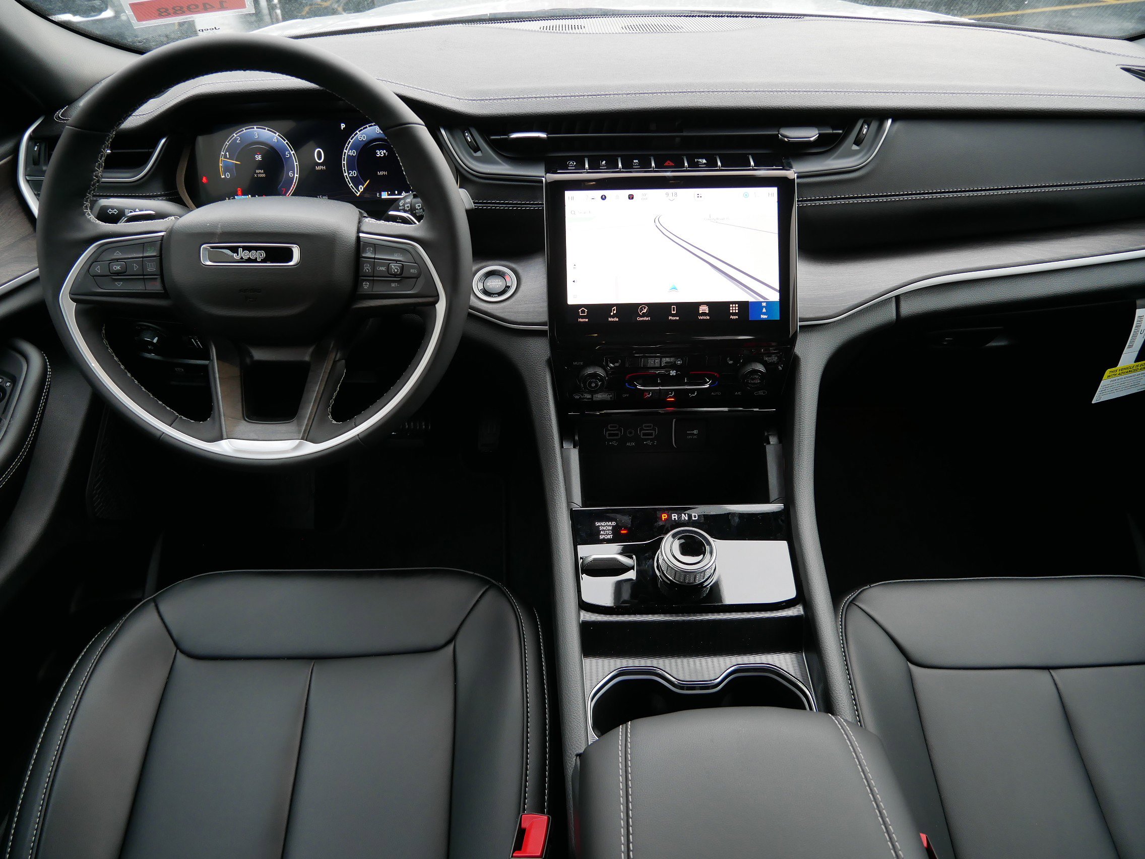 New 2025 Jeep Grand Cherokee L Limited w/ Black Appearance Package image 8